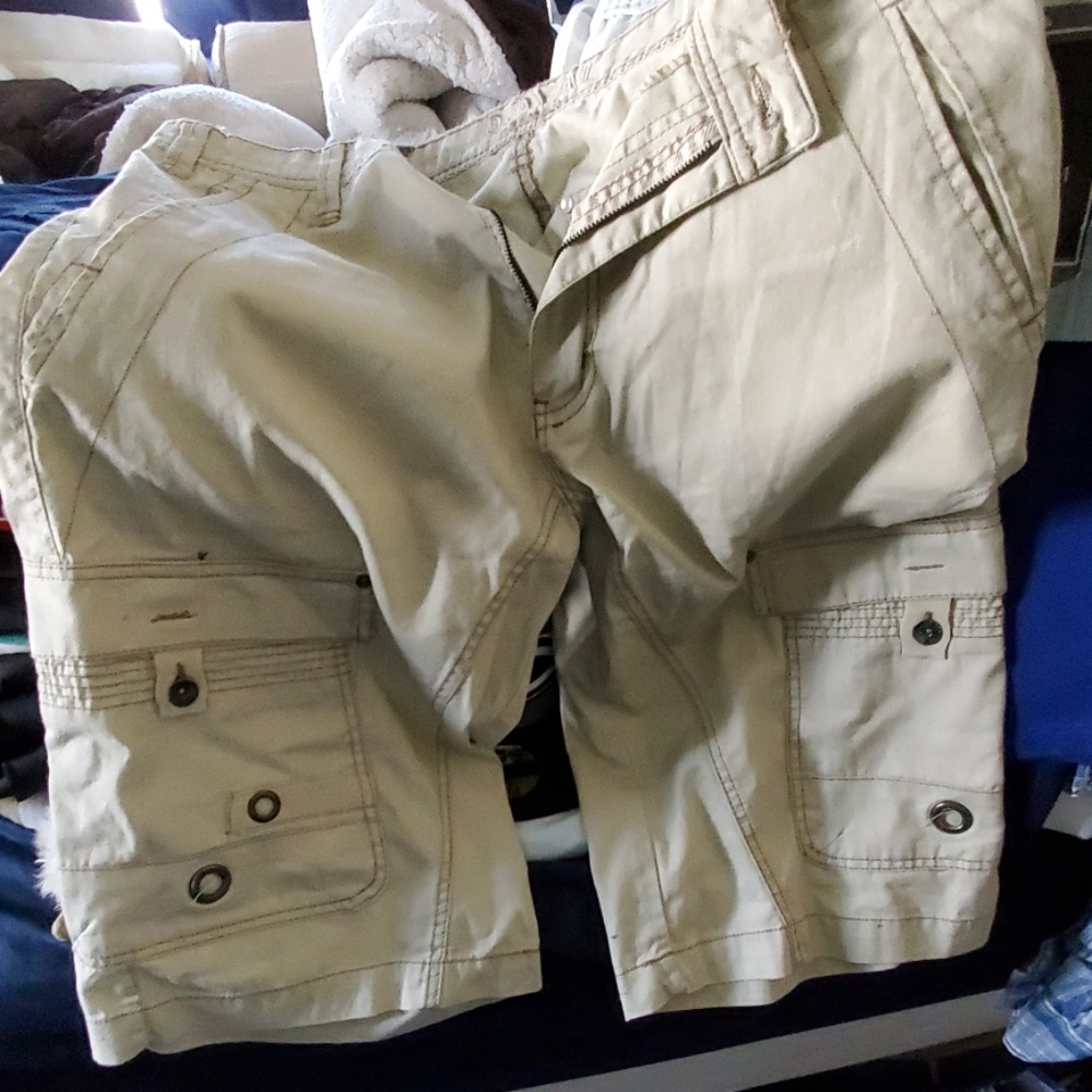MENS SIZE 36 SHORTS
